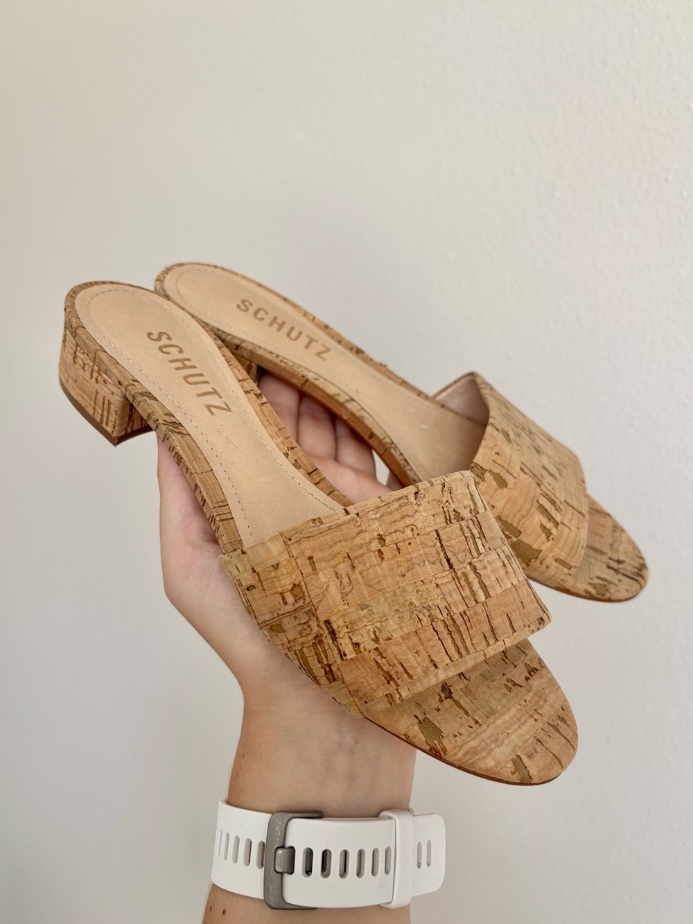 SCHUTZ Elke tan cork low heel slide sandals women’s size 5 bohemian quiet luxury